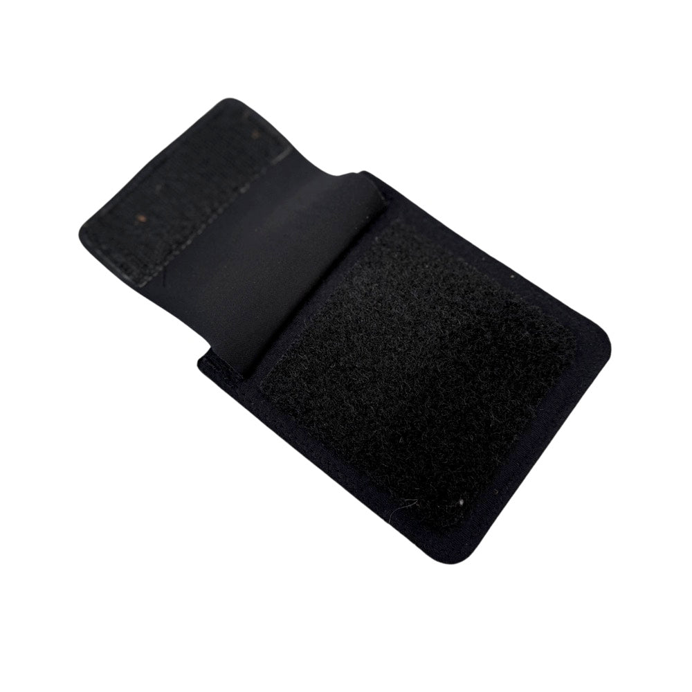 LIVE POUCH